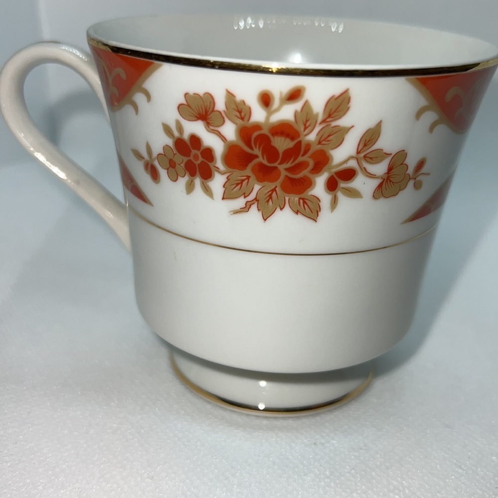 MIKASA EMPRESS FOOTED TEACUP AND SAUCER FINE CHINE VINTAGE L6009 - Picture 12 of 16